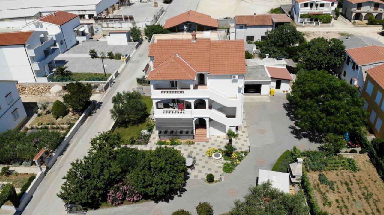 Sanja Appartement *
